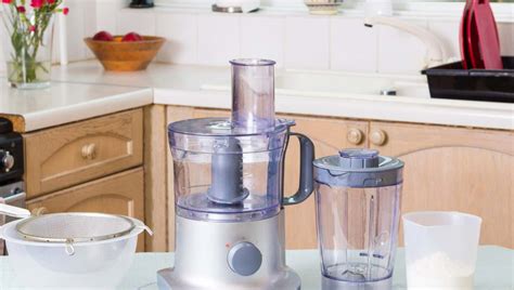 How to Clean a Food Processor: A Comprehensive Guide with Insightful Views